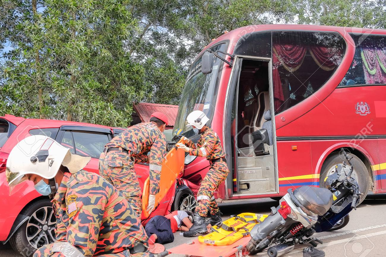 डडेल्धुरामा बससंग मोटरसाइकल ठोक्किँदा एक जनाको मृत्यु, एक गम्भीर घाइते