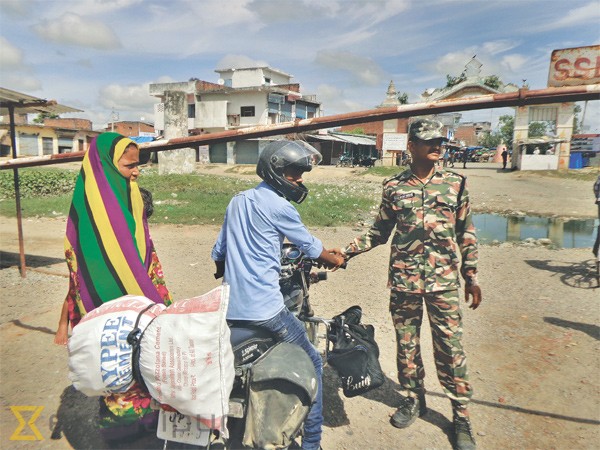 तस्करीले भन्सार राजस्वमा कमी आएको छ