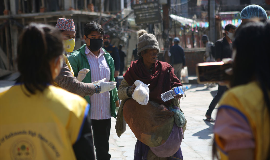 लकडाउनमा राहत : अब घरघरै, नपाएकालाई भोजन