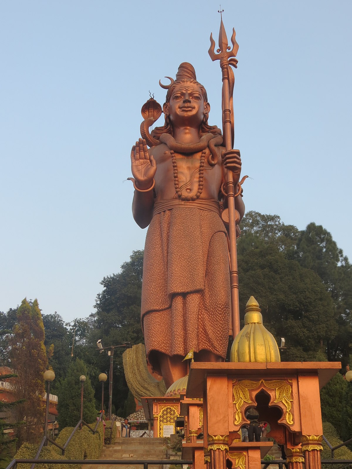 विशाल महादेव मूर्ति निर्माण कार्य प्रभावित