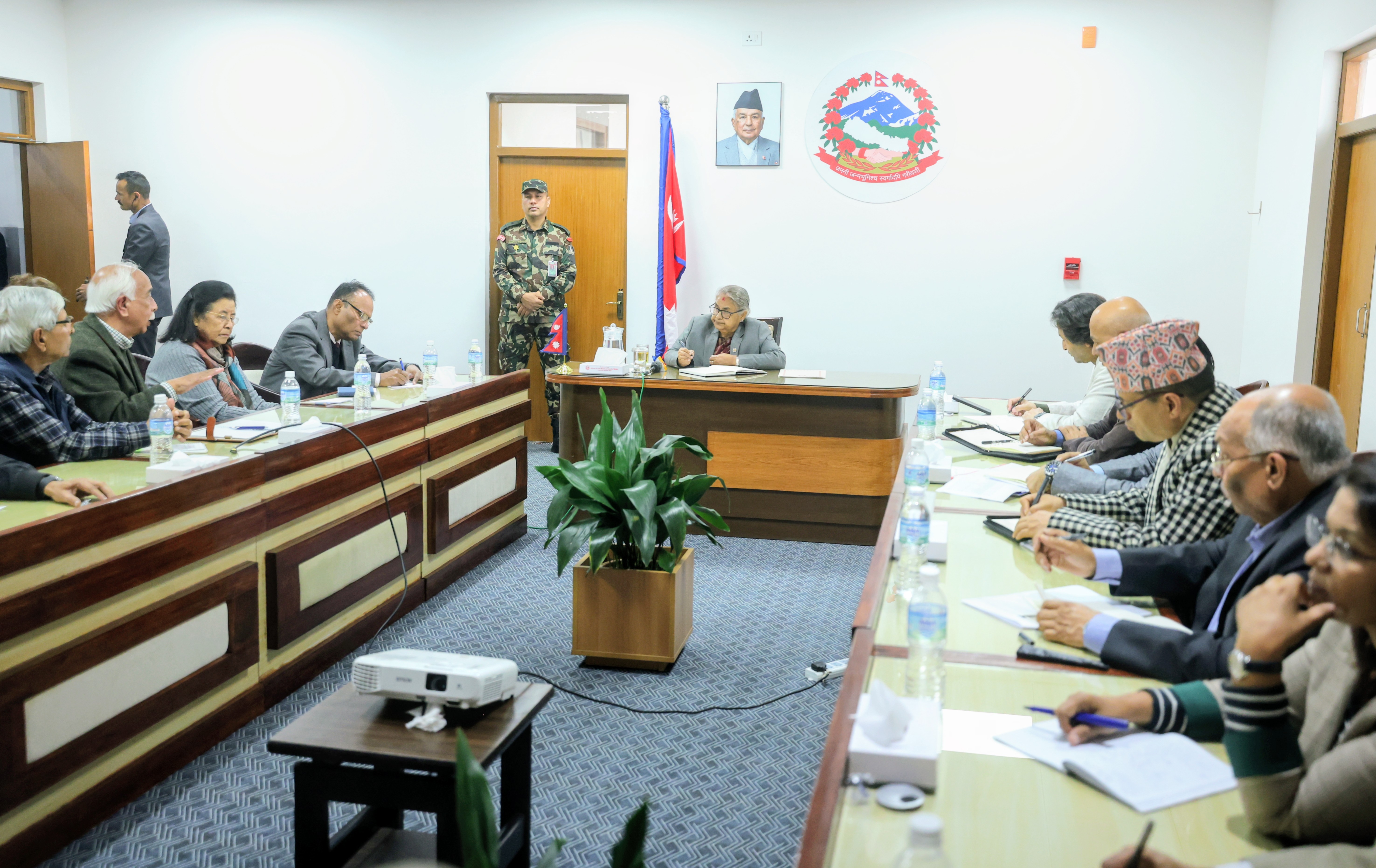 नागरिक समाजलाई प्रधानमन्त्री कार्कीको आग्रहः लोकतन्त्रलाई सही मार्गमा फर्काउन सरकारको साथमा उभिनुस्