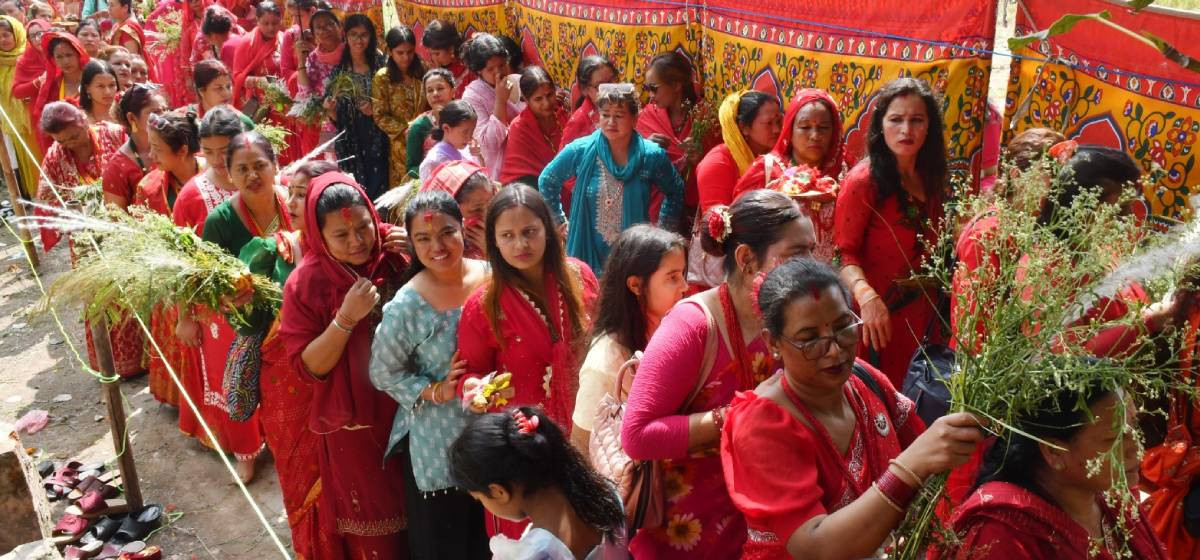 ऋषि पञ्चमीको अवसरमा टेकुस्थित ऋषेश्वर मन्दिरमा व्रतालुकाे घुइँचो