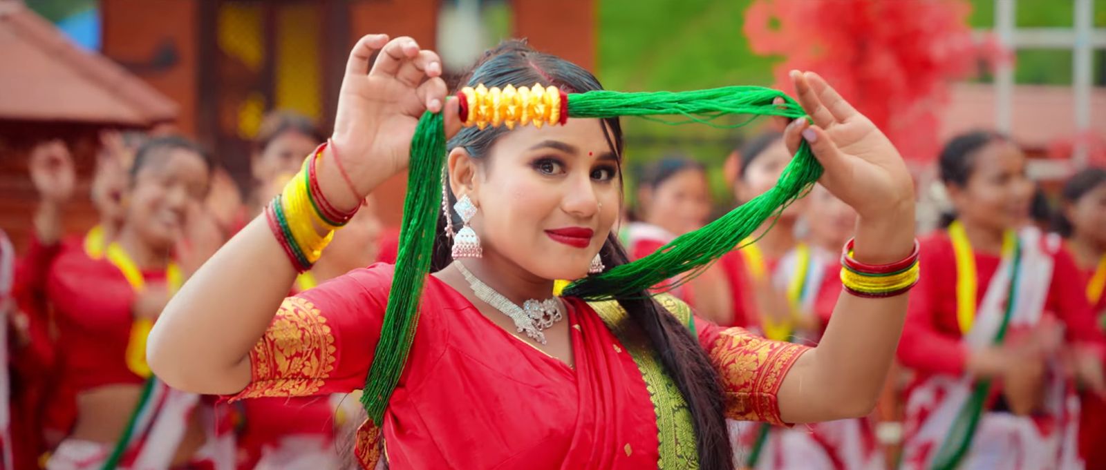 तीज गीत ‘छड्के तिलहरी’को साथमा आइन सुधा मरहट्टा