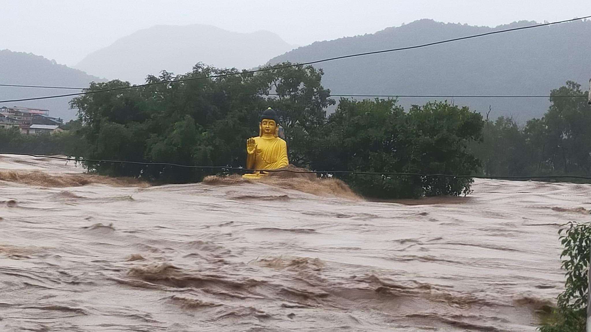 नारायणी नदीमा पानीको सतह अहिलेसम्मकै उच्च बिन्दुमा