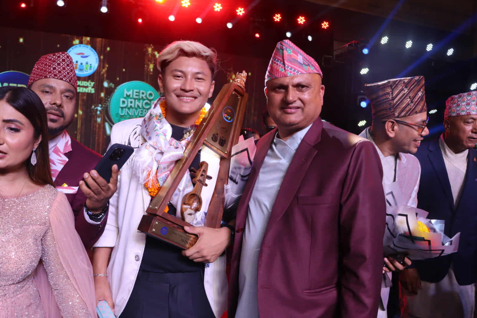 प्रथम गुरुङ मेरो भ्वाइस युनिभर्स, मेरो डान्स युनिभर्स रिस्ता गुरुङ घोषित
