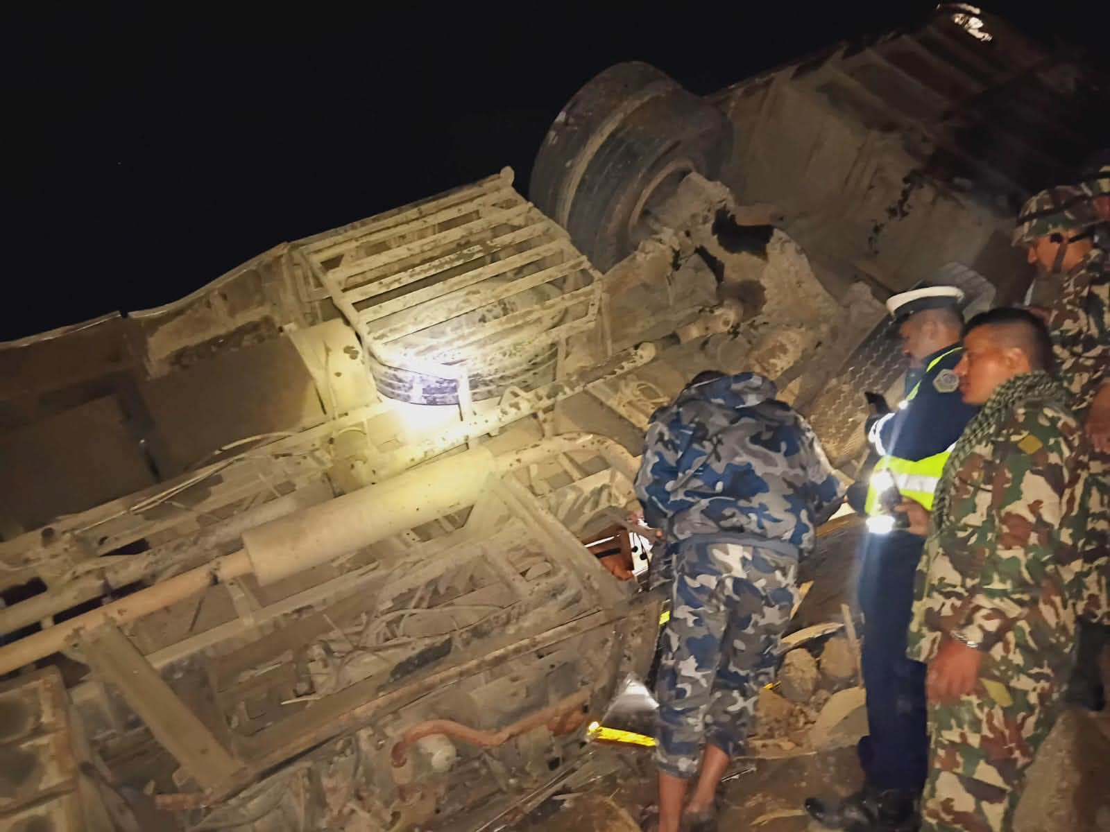 धादिङमा बस दुर्घटना १७ को मृत्यु , २४ घाइते