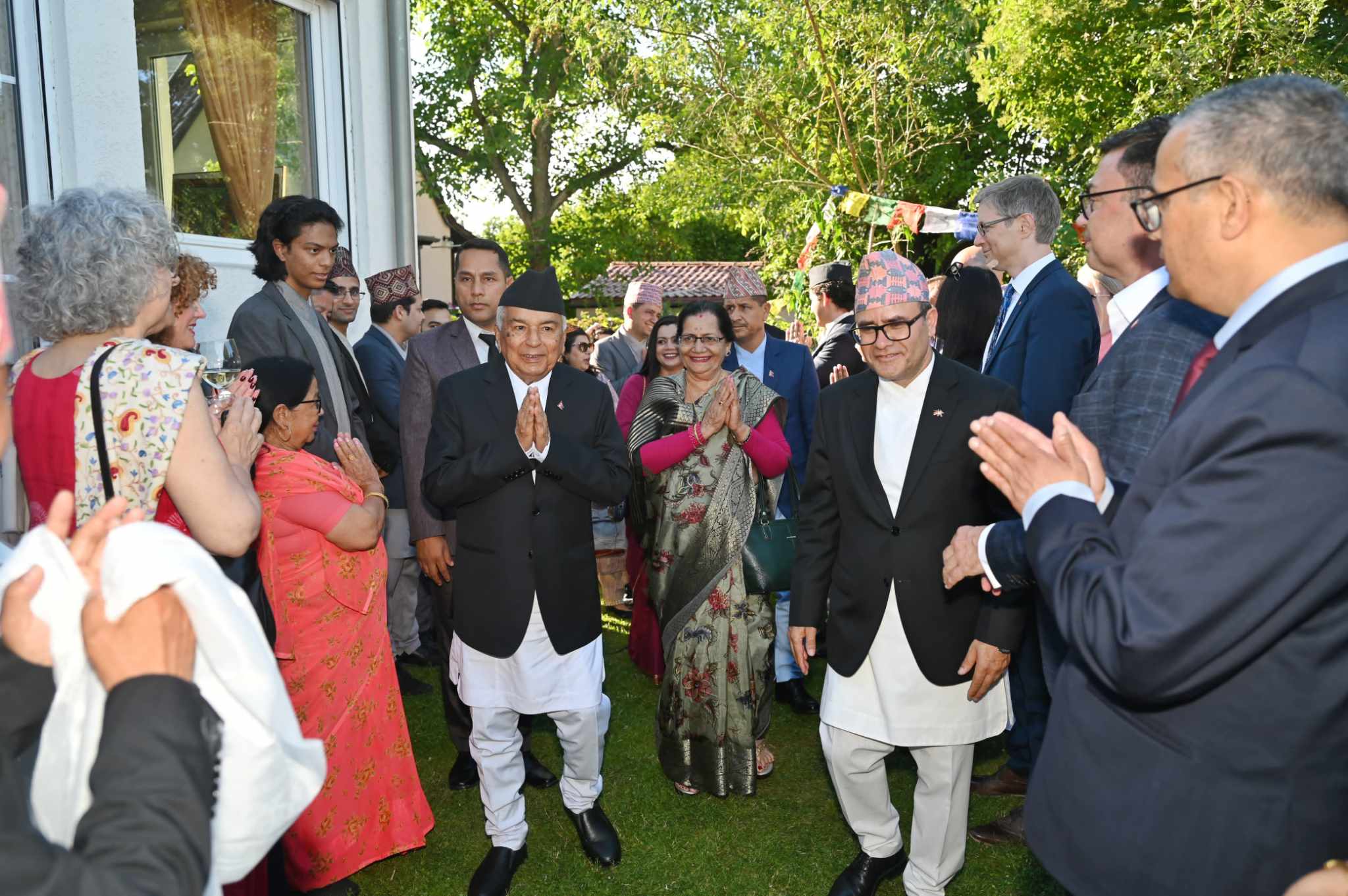 राष्ट्रपतिको सम्मानमा वर्लिनमा स्वागत समारोह