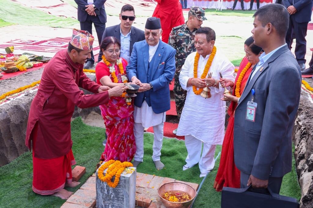 एमालेलाई प्रतिउत्पादक बन्यो दाने जग्गा, कार्यकर्तामा चरम निराशा, बचाउमा केन्द्रीय नेता