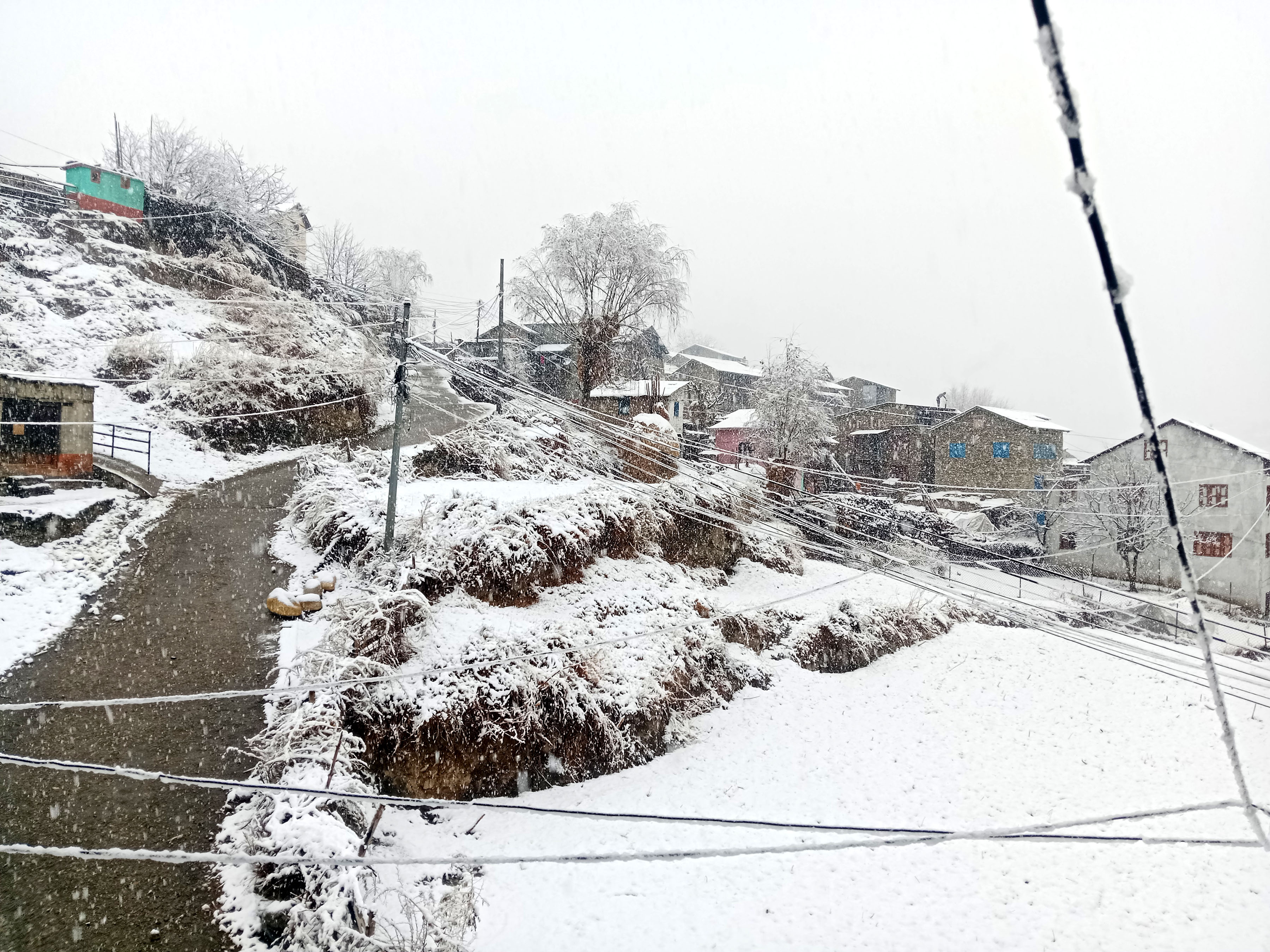 माघेझरीले हिमाली पर्यटनमा चहलपहल बढाउने संकेत