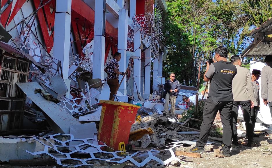 इन्डोनेसियामा ७.४ म्याग्निच्युडको भूकम्प, जनधनमा क्षति