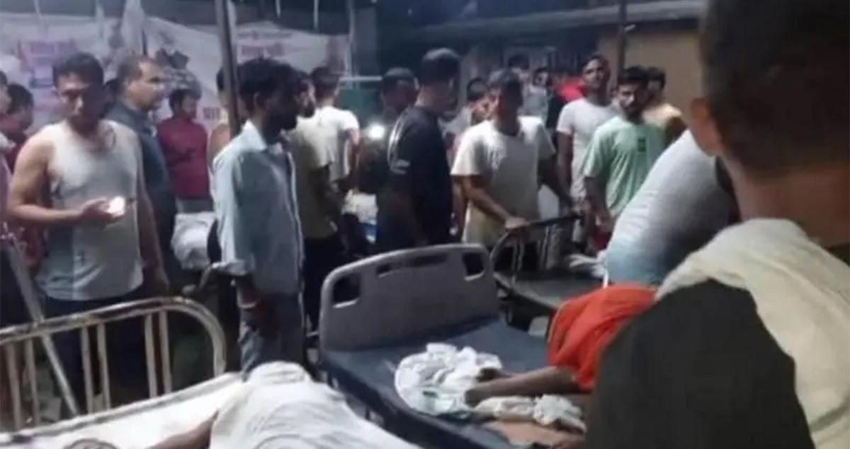 गंगा नदीमा डुंगा पल्टिँदा १३ बालबालिकाको मृत्यु