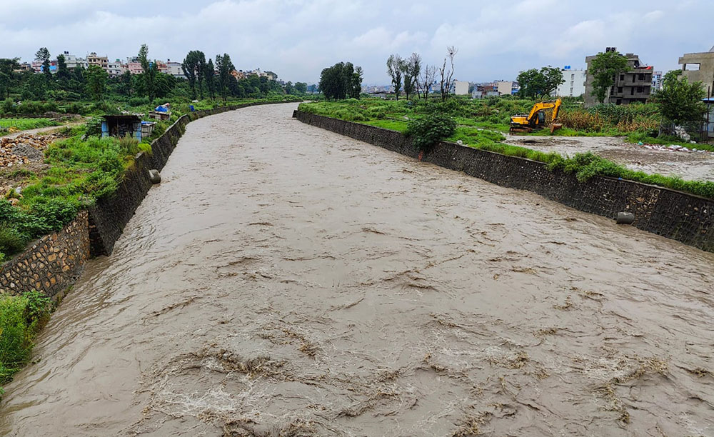 बाढी पहिरोमा मृत्यु हुनेको संख्या २३६ पुग्यो