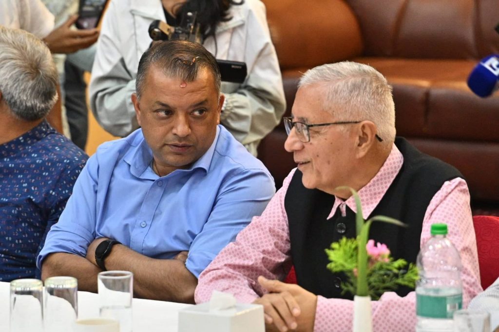 गगन थापा र शेखर कोइरालाबीच भेटवार्ता, के भयो कुराकानी ?