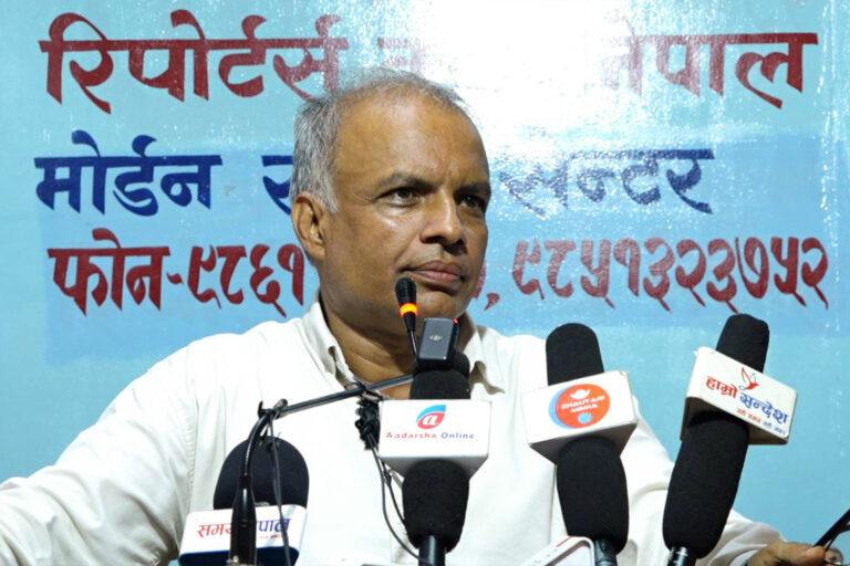 कांग्रेस नेता घिमिरेको दाबीः विशेष महाधिवेशनको पक्षमा ५१ प्रतिशत मत