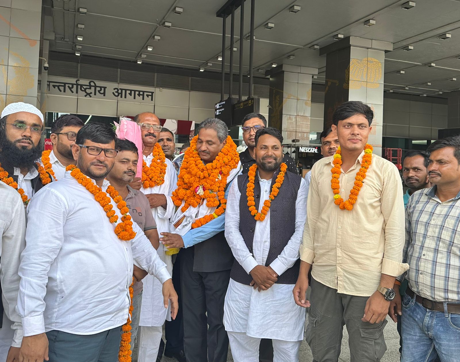 अचानक नयाँ दिल्ली पुगे आजपा अध्यक्ष प्रभु साह