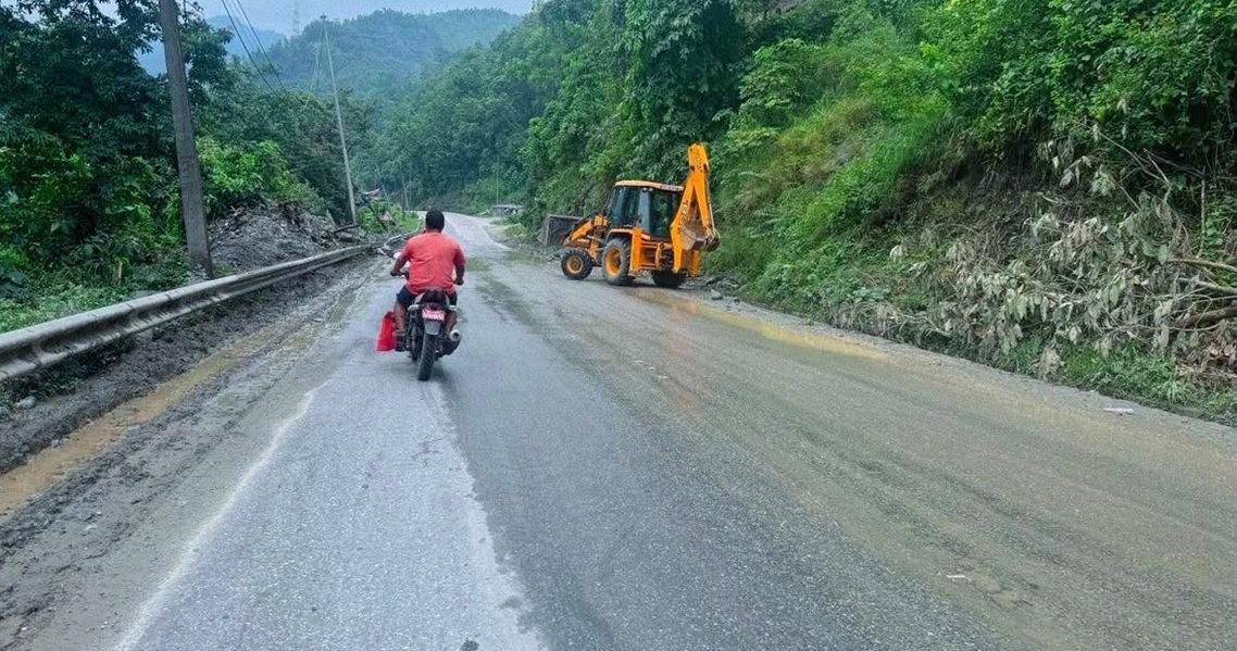 काठमाडौँ–मुग्लिन सडक सञ्चालनमा