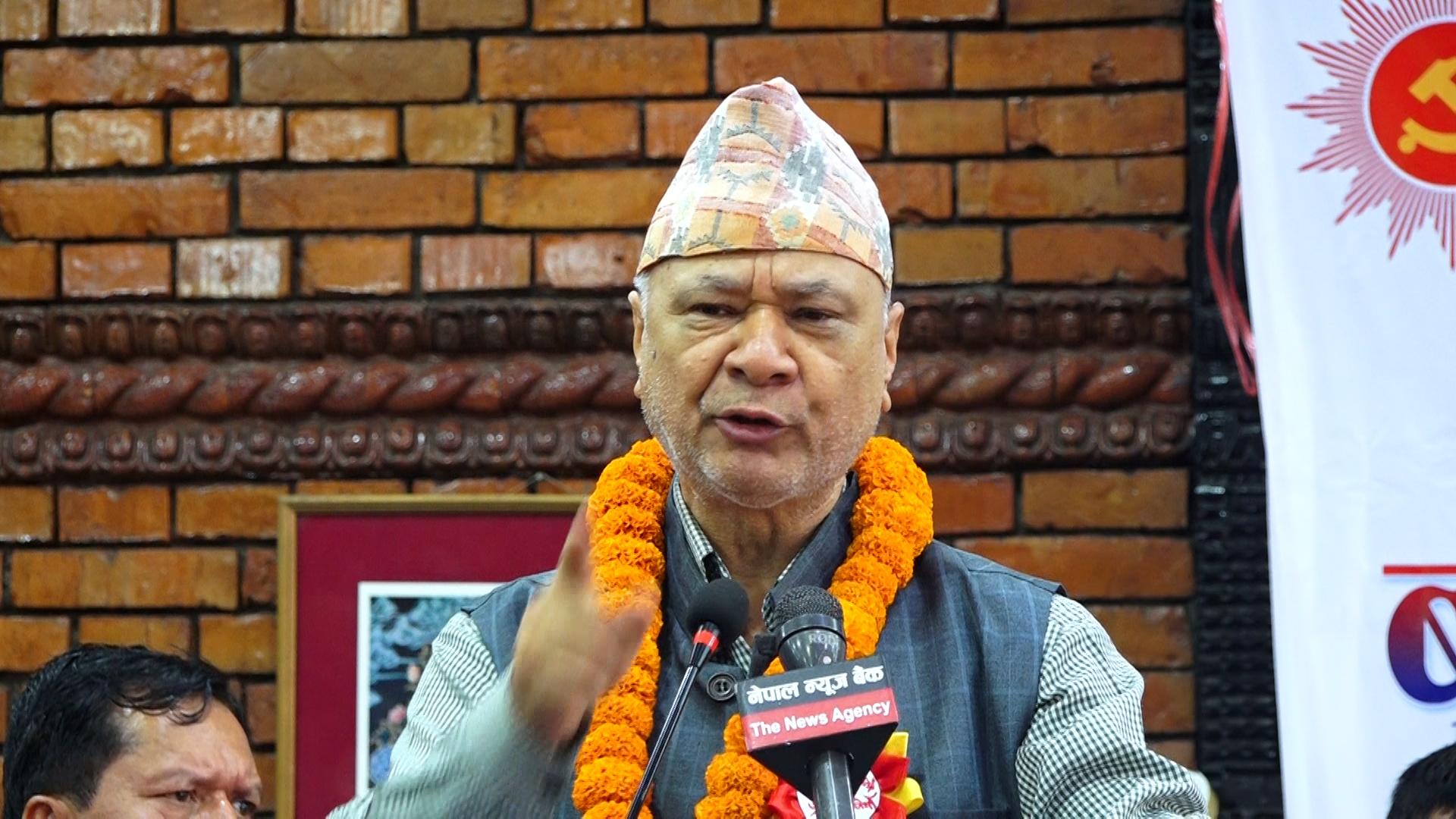 ८० प्रतिशत युवाहरुले बिना जागिर महिनाको २ लाख कमाउँछन् :  शिक्षामन्त्री  पन्त
