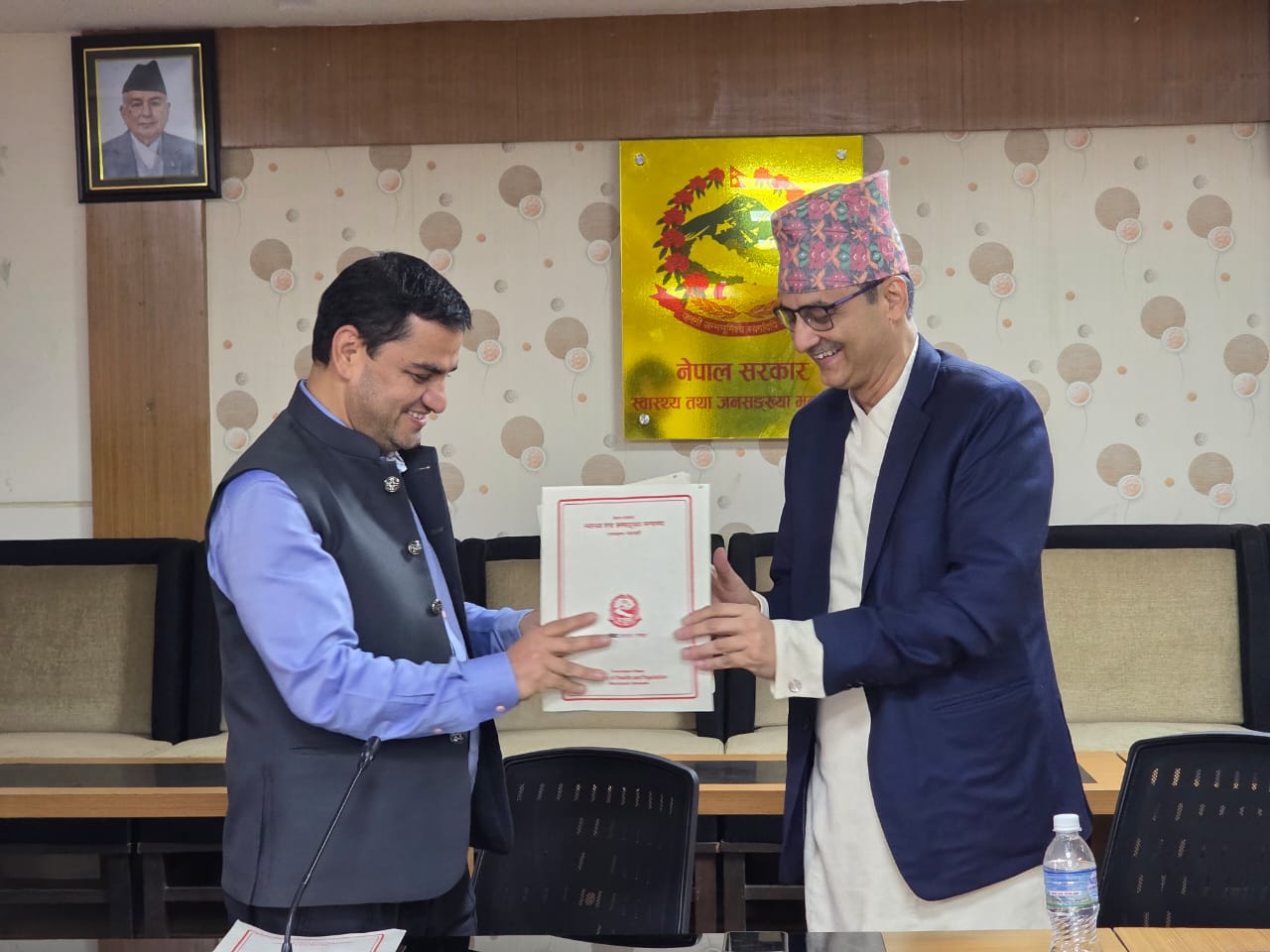 स्वास्थ्य सेवालाई परिणाममुखी बनाउन मन्त्री र सचिवहरूबीच कार्यसम्पादन सम्झौता