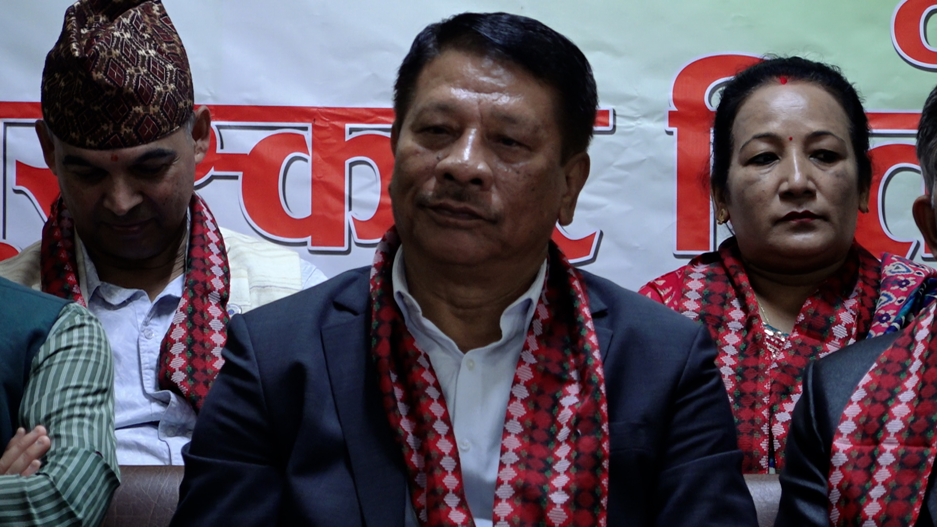सामूदायिक विद्यालयमा विद्यार्थीको चाप घट्नु चिन्ताजनक : मन्त्री सिंह
