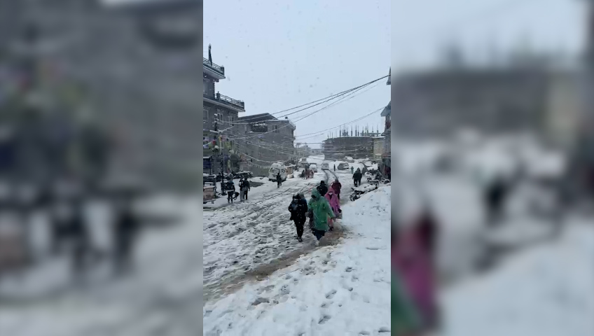 हिउँमा फसेका पर्यटकको उद्धार गर्न सवारीसाधन अभाव