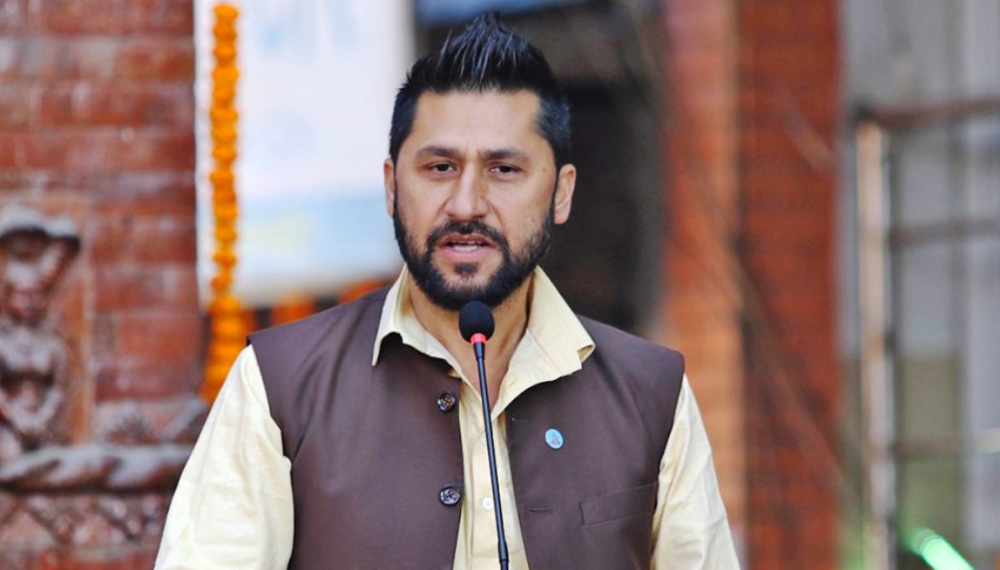 संविधानको समीक्षा पिँधमा रहेका मान्छेलाई केन्द्रमा राखेर हुनुपर्छ: रवि लामिछाने