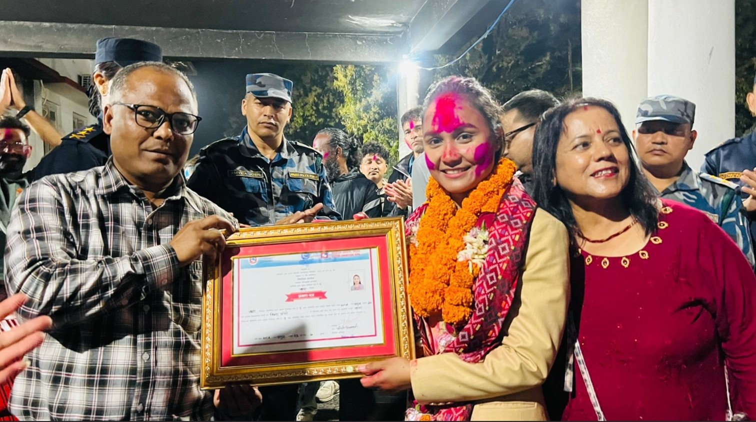 जनसेवक बन्ने अठोट बोकेर राजनीतिमा होमिएकी निशा डाँगी