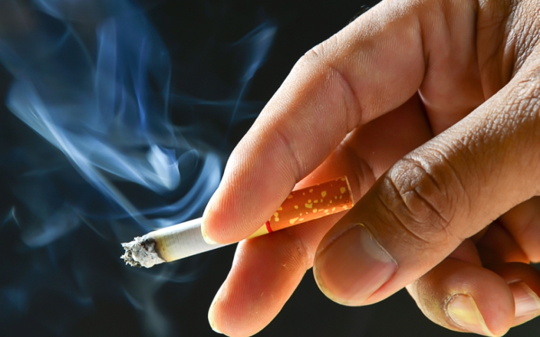 सावधान! धुम्रपान गर्नेहरुको कोरोना संक्रमणबाट मृत्यु हुने सम्भावना बढी