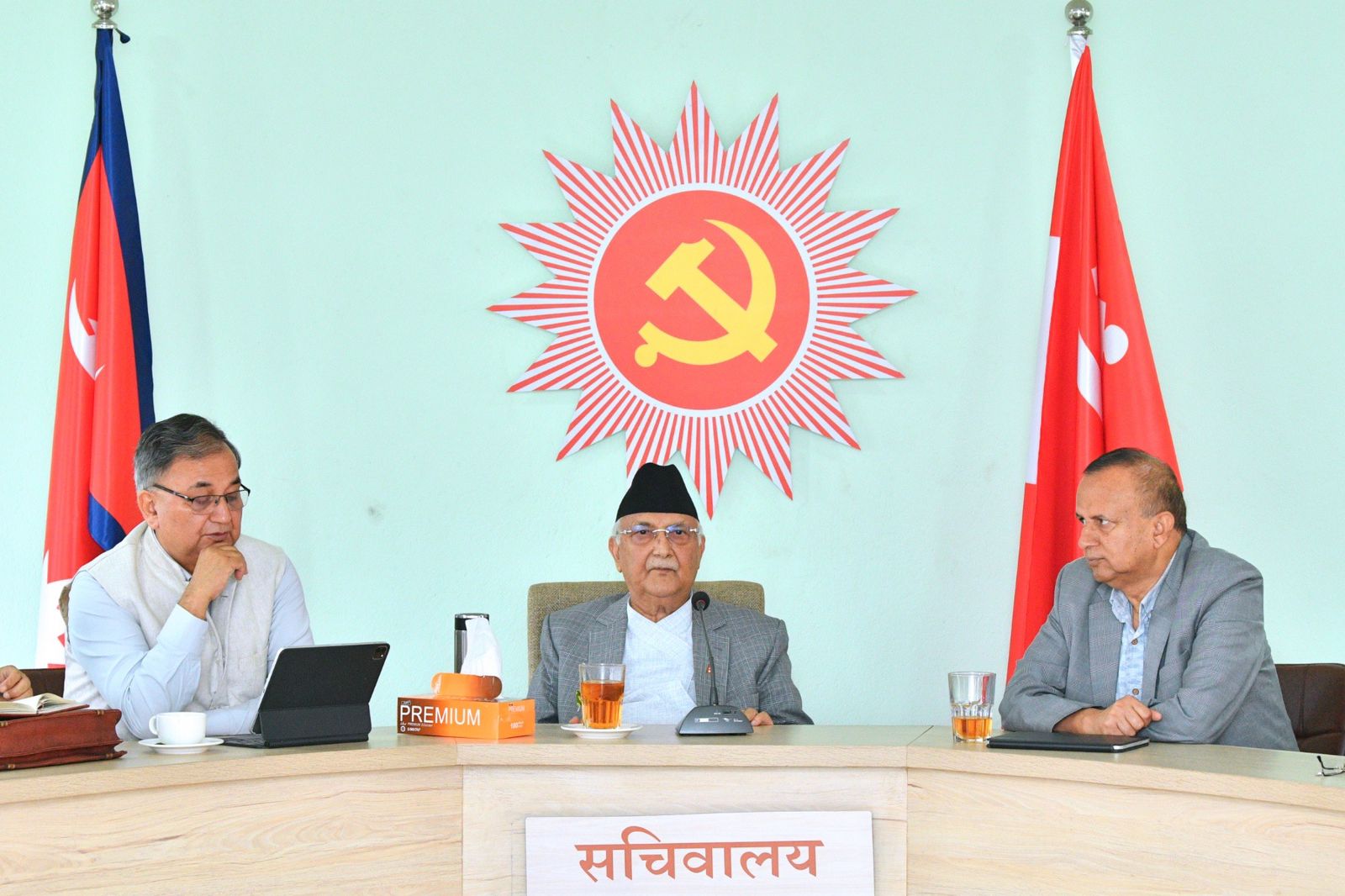 एमालेको सचिवालय बैठक स्थगित