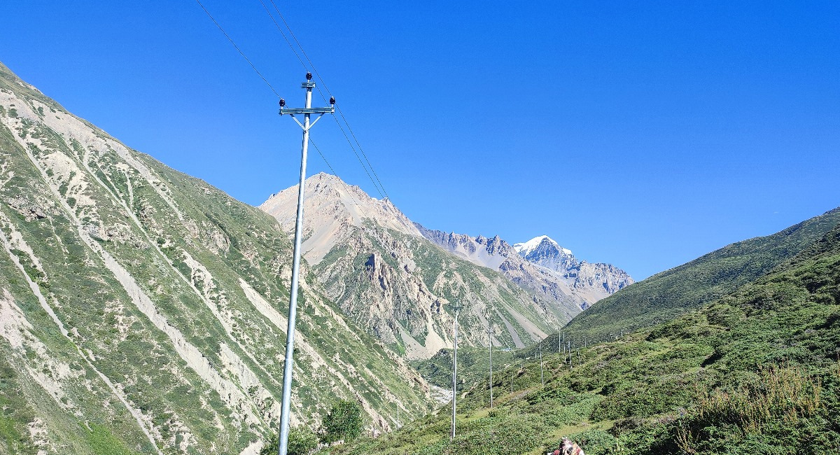 तिलिचो तालको आधारशिविरमा पुग्यो राष्ट्रिय ग्रीडको बिजुली