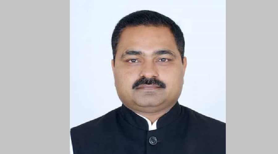 कांग्रेस सांसद अभिषेकप्रताप शाहविरुद्ध पक्राउ पुर्जी जारी