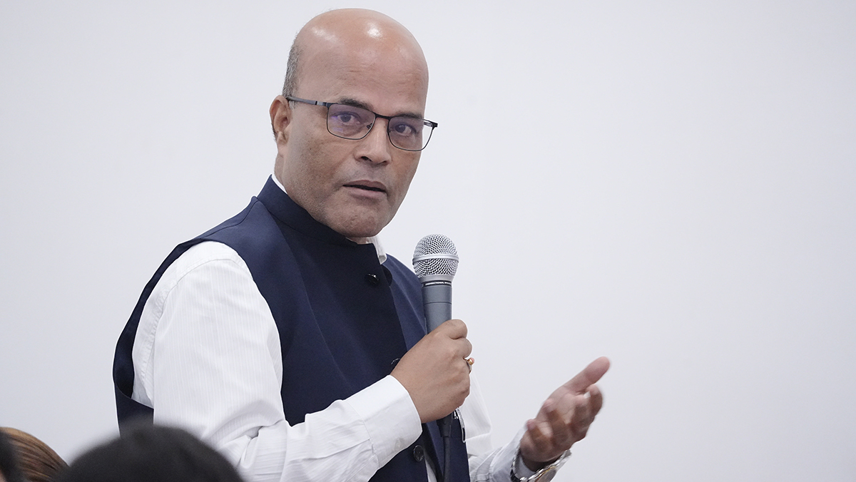 अमरेशको आक्रोश- सरकार हुकुमी र गुण्डा शैलीमा सञ्चालन भइरहेको छ