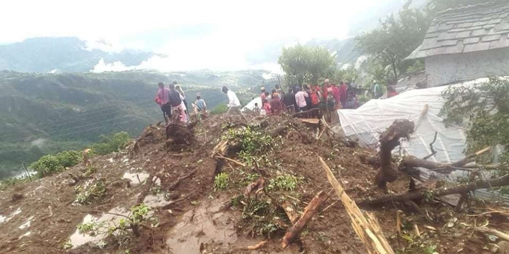 काेराेनासँगैै बाढीपहिरोकाे कहर: १२ दिनमै गयो १७ जनाको ज्यान