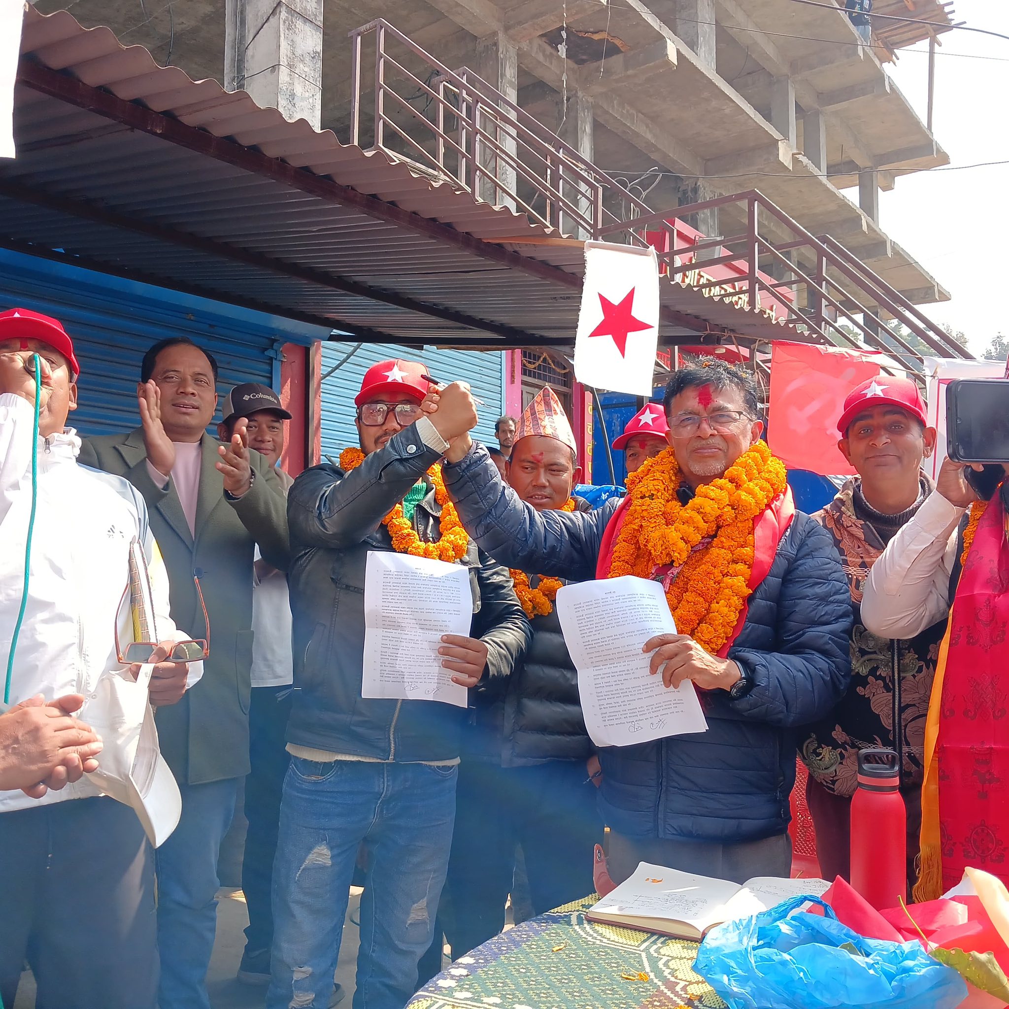 धादिङमा राजेन्द्र पाण्डेको पल्ला भारी,  स्वतन्त्र उम्मेदवारले फिर्ता गरे उम्मेदवारी