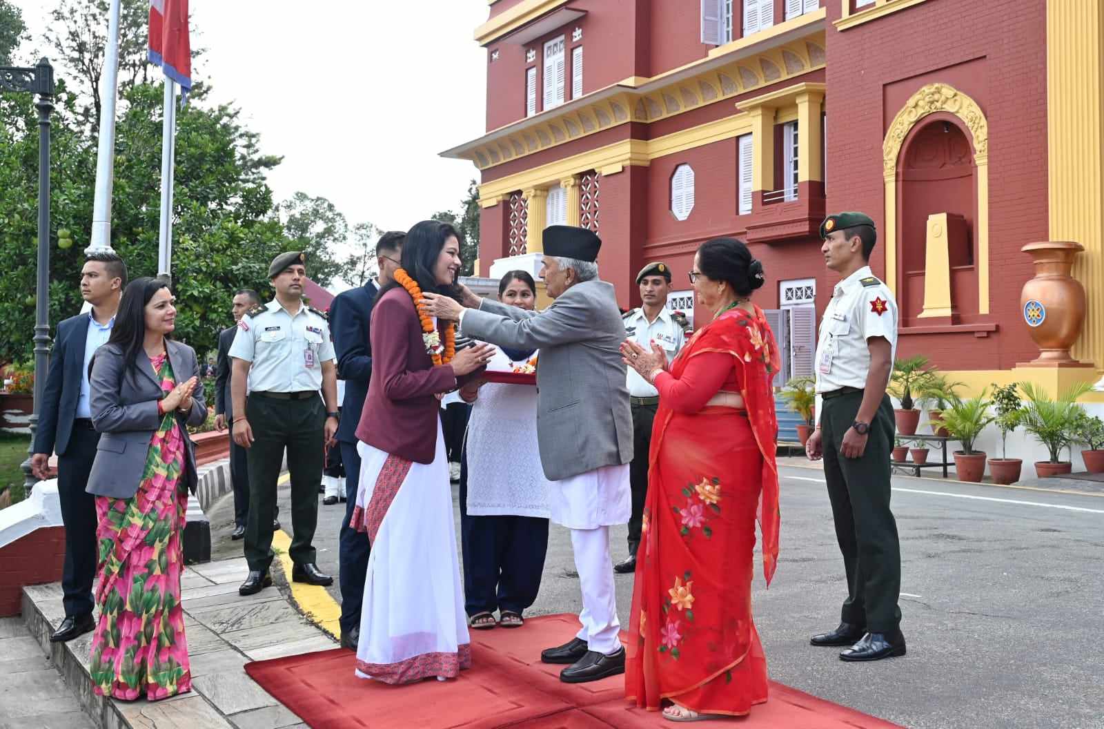 राष्ट्रपति पौडेलबाट पारालम्पिकमा पदक विजेता पलेशालाई सम्मान