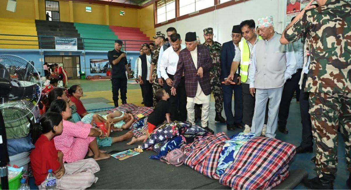 भोटेकोशी बाढी प्रभावित क्षेत्र पुगे राष्ट्रपति पौडेल