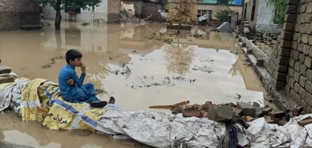 बाढीका कारण १६ जनाको मृत्यु, ३०० भन्दा बढी घरहरू ध्वस्त