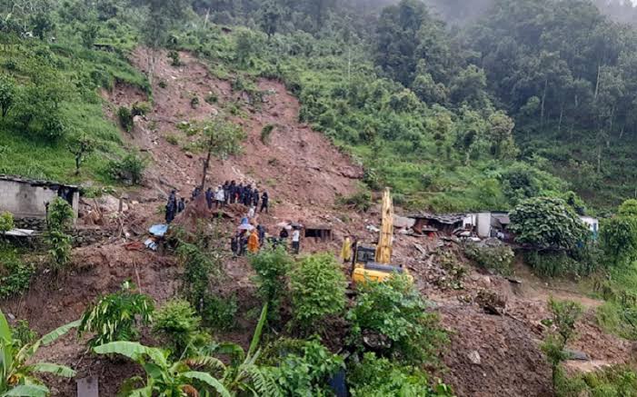 बागलुङमा बाढी–पहिरोमा परी मृत्यु हुनेको संख्या १२ पुग्यो, एक जना अझै बेपत्ता