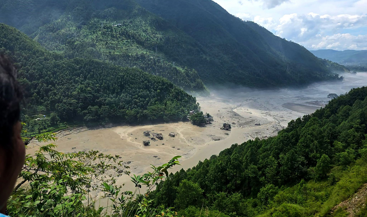 भोटेकोशीमा पुनः ठूलो बाढी आउने हल्ला निराधार: बाढी पूर्वसूचना केन्द्रद्वारा संयमित रहन आग्रह
