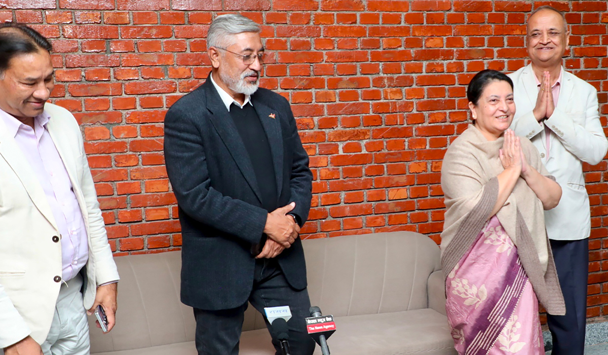 चीन भ्रमण गरेर स्वदेश फर्किन् विद्या भण्डारी