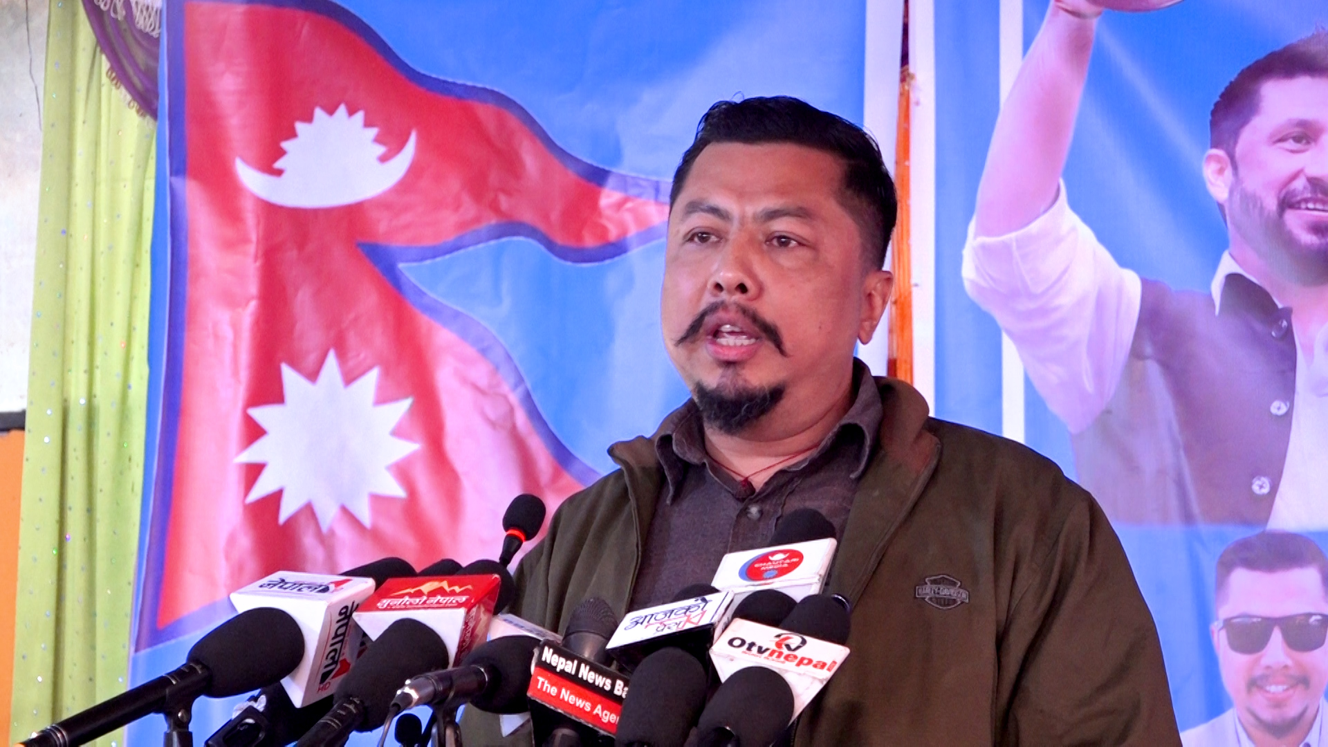 एकजनाले रास्वपा छाड्दा अरु सयजना भित्रिन्छन् : विराजभक्त श्रेष्ठ