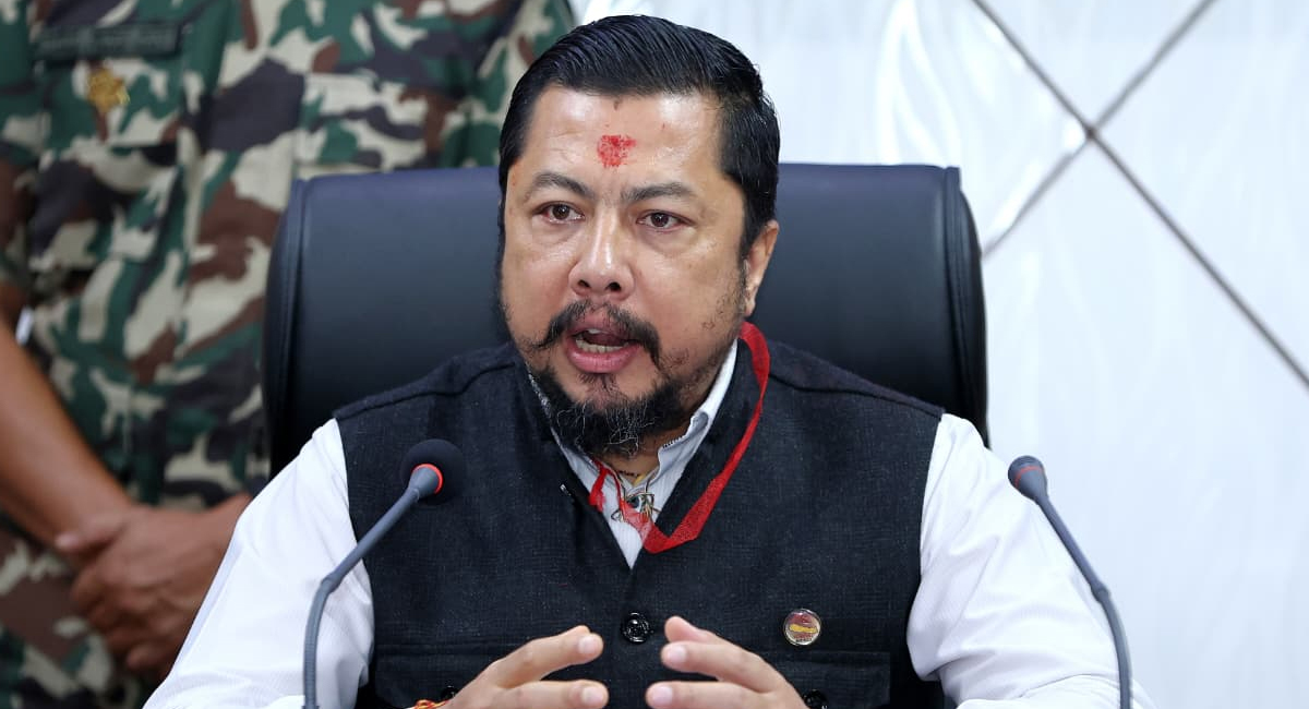 जलविद्युत् लाइसेन्सको नियमित अनुगमन गर्न ऊर्जामन्त्री श्रेष्ठको निर्देशन