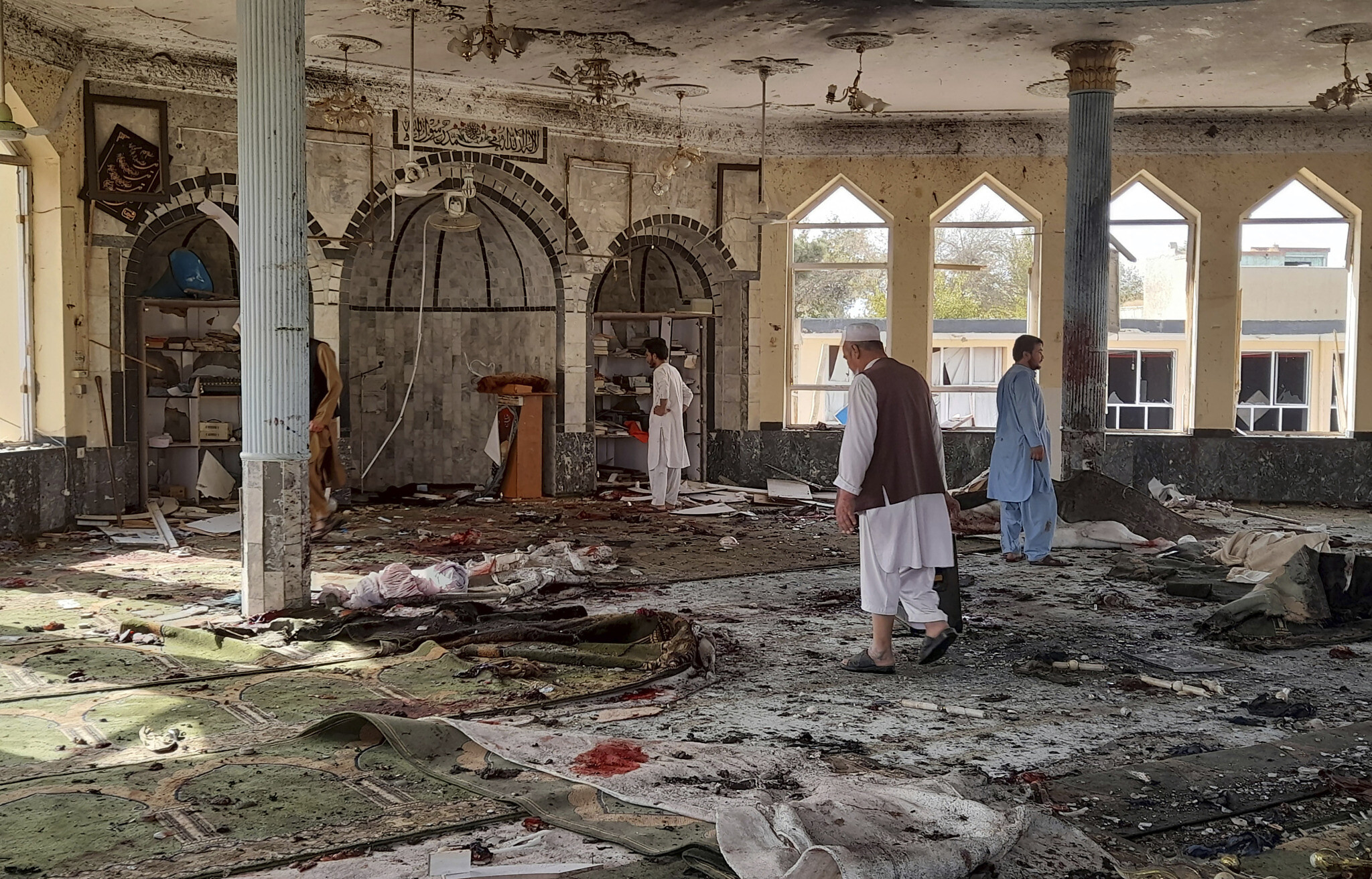 अफगानिस्तानको एक मस्जिदमा आइएसद्धारा बम विस्फोट, ४० भन्दा बढीको मृत्यु