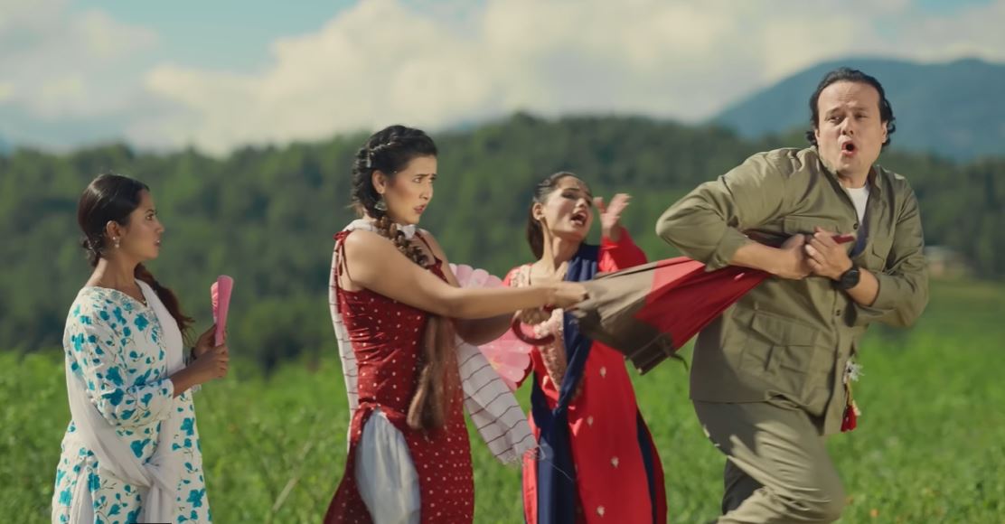 हिन्दी गीतका गायक उज्वल बाबुले ल्याए नेपाली गीत ‘फ्यान चल्यो घामको धुपैमा’