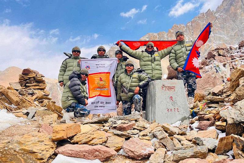 सशस्त्र प्रहरीले गर्‍यो नेपाल–चीन सीमा  स्तम्भको अनुगमन