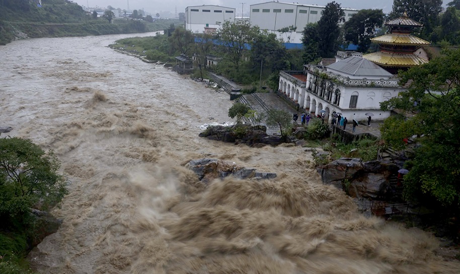 चोभार गल्छीमा बढ्यो बागमतीको बहाब