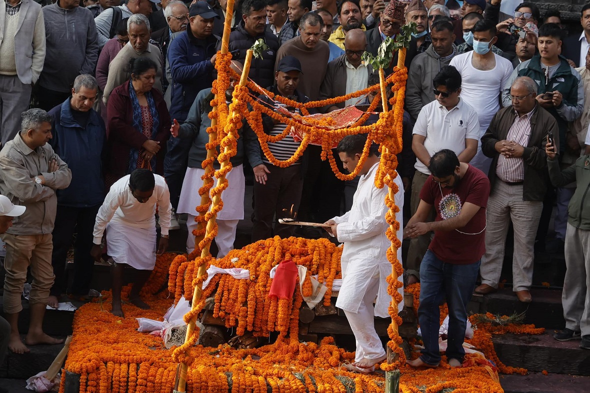 राजकीय सम्मानका साथ पूर्वसभामुख ढुंगानाको पशुपति आर्यघाटमा अन्तिम बिदाइ