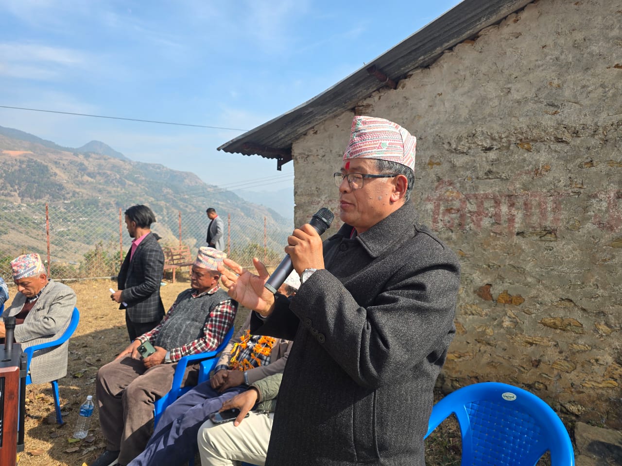 अहिलेको निर्वाचन देश बनाउने र जलाउने बिचको हो : काङ्ग्रेस नेता गुरुङ