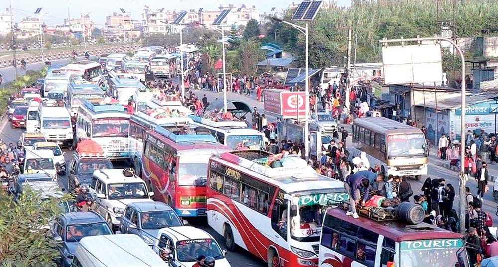 उपत्यकाबाट आठ लाख यात्रु बाहिरिए