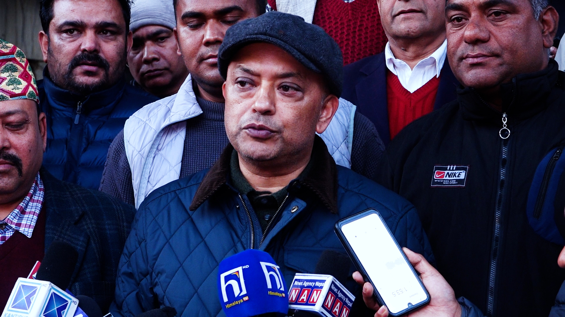 पूर्णबहादुर खड्का नाममात्रको कार्यवाहक, सबै शक्ति शेरबहादुर देउवामा: गगन थापा