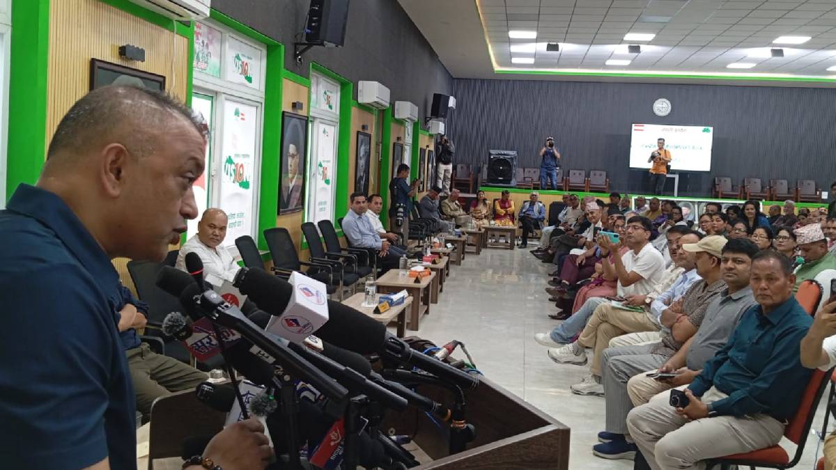 देउवालाई गगनको आग्रह – पूर्वसभापतिको हैसियतमा महाधिवेशन उद्घाटन गरिदिनुस्